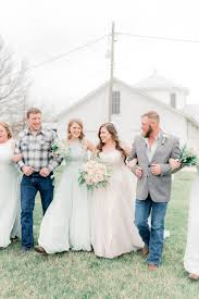 Gigiboucher Com Light Green Bridesmaid Dresses Wedding Party Groomsmen Bridal Party Poses