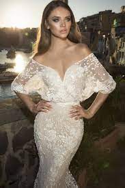 Guten tag, ich biete hier schwerenherzens mein brautkleid zum verkauf an. Moderne Klassik In Einer Brautkleider Kollektion The Napoli Collection Julie Vino Fall 2017 Hochzeitsblog I Brautsalat