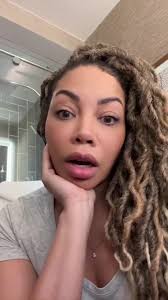 Of course Blake Lively wanted directorial credit for It Ends With Us.  Remember that one brief blink-and-you-missed-it moment when the movie was  pitched as her directorial debut?