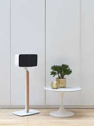 The Flexson Premium Floor Stand For Sonos Play 5 In White Oak Is The Perfect Accessory For Any Room With The Neutral Colour Schem Flexson Sonos Interior Design