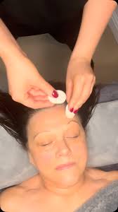 Need to cool down in this humid, sticky heat? I gotchuu 🫶🏻, Add