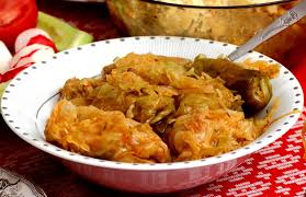 Reteta de sarmale in foi de vita este ideala pentu persoanele care nu mananca varza din diferite motive. Sarmalute Moldovenesti Retete Practice