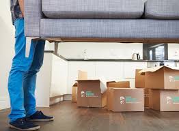 Chiedendo un preventivo a due aziende potreste ricevere due prezzi differenti, questo è normale per quello che abbiamo precedentemente detto perché ogni valutazione è inficiata dal giudizio del singolo. Sgomberi Milano Sgombero Appartamenti Milano In 24h
