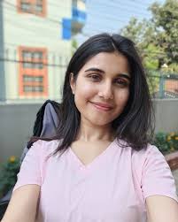 So used to wearing makeup , almost forgot what my face without makeup looks  like 😅 📸 OnePlus 9 Pro P.S. Stay safe, wear a 😷