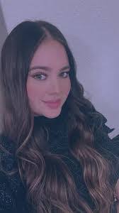 Yesenia Guzman's Instagram, Twitter & Facebook