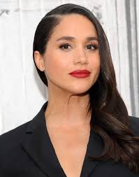 Kate Middleton e Meghan Markle, la foto sfida dei loro look più belli Foto  2