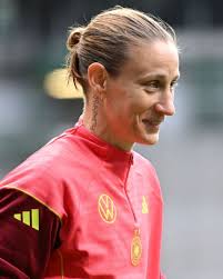 Nach letzter Krebs-Diagnose 2022: Berger will EM genießen