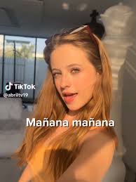 Abril Tayabas Vela Novela