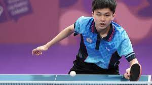 桌球規則 1.一局比賽以先得十一分為勝，在雙方各得十分之後則須比對方先多得二分 者為勝。 2.每局由發球方首先發球滿二分後，接球方輪換為發球方，原發球方則輪換 為接球方，如此於每滿二分後，均應輪換發球以至終局止，若雙方各得十分 J2vxy 69ktunxm