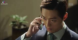 Căm hận kéo cả họ đi bắt gian vợ ngoại tình, cửa khách sạn vừa mở mẹ tôi  ngất lịm