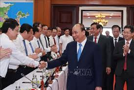 Ông tham gia cách mạng từ năm 1937, trong mặt trận dân chủ huyện phú vang và. Chá»§ Tá»‹ch NÆ°á»›c Nguyá»…n Xuan Phuc Lam Viá»‡c Vá»›i Thanh Phá»' Ä'a Náºµng Tá»‰nh Quáº£ng Nam Va Quan Khu 5 áº£nh Thá»i Sá»± Trong NÆ°á»›c Ná»™i Chinh Ngoáº¡i Giao