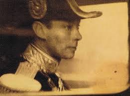 Ernest Simpson's Instagram, Twitter & Facebook