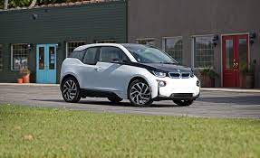 Fluid black w/bmw i frozen blue accent. 2017 Bmw I3 Ev Test Review Car And Driver