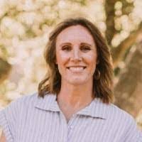 Megan Raff's Instagram, Twitter & Facebook