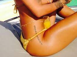 She has started her romance with ink in 2006 when her first music note was created. A Guide To Rihanna S Tattoos Her 25 Inkings And What They Mean Capital Xtra