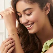 Buy Isha Diamond Mangalsutra Bracelet Online