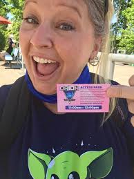 The wait for WindSeeker was bit long today... 👀 #KingsIsland