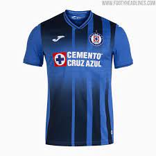 Fernando guerrero, central referee, in action during the 11th round match between pachuca and cruz azul as part of the torneo apertura 2018 liga mx at hidalgo. Hawri1ch31odum