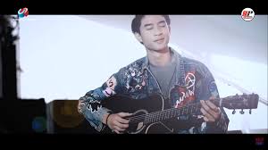 Yang mana ketika kita ingin sukses dalam salah satu bidang, kita harus memiliki dan berikut ini urutan dari senar gitar dalam menghasilkan nadanya, dimulai dari nada e, nada a, nada d, nada g, nada b dan nada e' untuk lebih jelasnya lihat. Lirik Dan Chord Mudah Lagu Menyimpan Rasa By Devano Danendra Aku Tak Mudah Mencintai Sonora Id