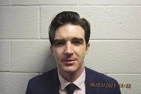 Además, se han revelado más detalles sobre las acusaciones que se le hicieron a drake bell. Cubj Cyzhh3q M