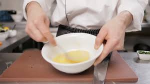 Omelette Preparer Le Repas Hd Stock Video 453 848 294 Framepool Stock Footage