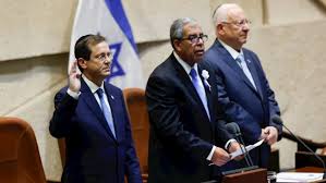 לפני שבועיים בדיוק הכריזו השניים על מועמדותם. Qwpie5st75mzlm