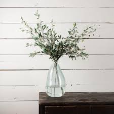 Whether looking for a floral arrangement of roses or mixed flowers, find something perfect! 14 Best Farmhouse Style Flower Arrangements Ideas And Designs For 2021