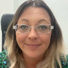 Ella Ashby's Instagram, Twitter & Facebook