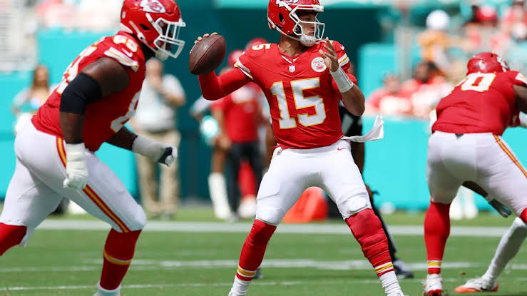 Week 4 fantasy rankings: Patrick Mahomes ranked as third-best QB - Yahoo  Sports
