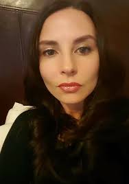 Which Apple event logo is better, Wonderlust or It's Glowtime?