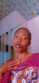 Editor's in the house 😊 please help me out 🙏🙏