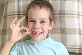 Dientes De Tiburon En La Infancia Cuando Los Dientes De Leche Se Resisten A Caer
