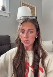 Amber Barger's Instagram, Twitter & Facebook