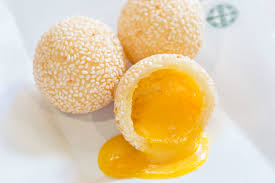 My family is a huge fan of the unique legendary delicious juicy, crumbly fluffy baked bbq pork buns and also other delightful dim sum. World Renowned Dim Sum Hotspot Picks Houston For Its First Texas Restaurant