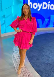 Por su parte, toni envió un comunicado en el que muestra su postura ante la decisión. Adamari Lopez Sorprende Con Nueva Figura People En Espanol