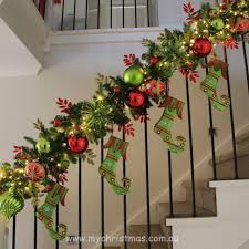 Staircase Garland Design My Christmas Blog Christmas Stairs Decorations Christmas Banister Christmas Stairs