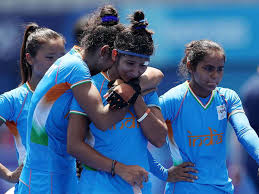Get women's ice hockey rankings, news, schedules and championship brackets. Tokyo Olympics 2020 Indian Women S Hockey Team Breaks Down While Talking To Prime Minister Narendra Modi Tokyo Olympics News Times Of India