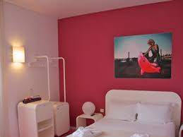 Minimalist decor seems to be the latest trend on the block. 6 Cool Bedroom Decor Ideas To Transform Your Teen S Room Pinkvilla