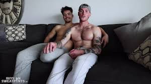 Free Chating Gay Porn Videos | xHamster