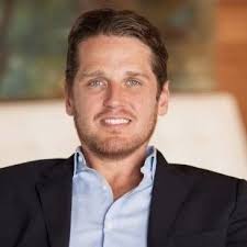 RFKJr draws support from those who want the truth. “I like that he talks to  us like adults,” said Gilbert Limon (48). He tells you the majority of what  you need to