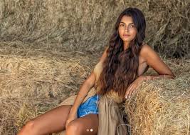 Francisca nasceu em janeiro de 2003, quando maria tinha 19 anos, fruto de uma relação com o piloto de automóveis gonçalo gomes. A Filha De Maria Cerqueira Gomes Francisca Cerqueira Gomes Tv 7 Dias