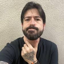 Ryan Grissom's Instagram, Twitter & Facebook