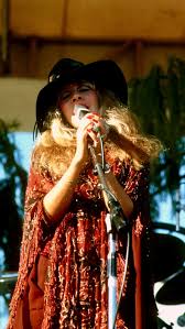 stevie nicks being interviewed by molly meldrum in 1977🌞🕯️🔮, stevie  nicks was born stephanie lynn nicks