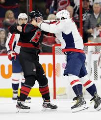 Овечкин все еще без контракта. Red Wings Evgeny Svechnikov Threatens Alex Ovechkin After Fight