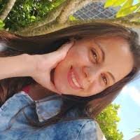 Anna Dutra's Instagram, Twitter & Facebook