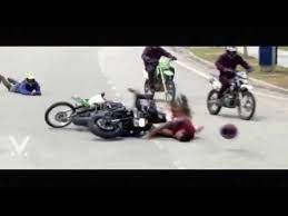 Today i went to campus on my bike, its about 16km away from my house. Vishnu Manchu Bike Accident Video In Malaysia Achari America Yatra Youtube