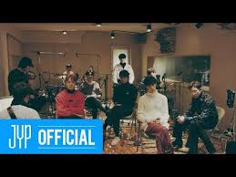 Uyeonhi nae ape seo issneun neo naege han julgi bit gatasseo nugudo chajawajuji anhdeon eodupdeon nae haneure jageun byeori doeeo hwanhage bichwo jun neo. Download Got7 Miracle 3gp Mp4 Codedwap