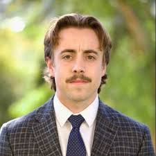 🚨 Scholarship applications are open! We're shining a light