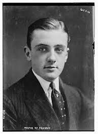 Byron Cary's Instagram, Twitter & Facebook