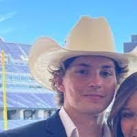 Kay Windebank's Instagram, Twitter & Facebook